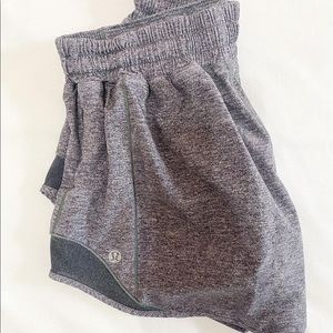 Lululemon grey hotty hot shorts - 4”